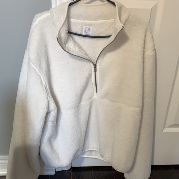 Fluffy sweater - Picture 4 of 4